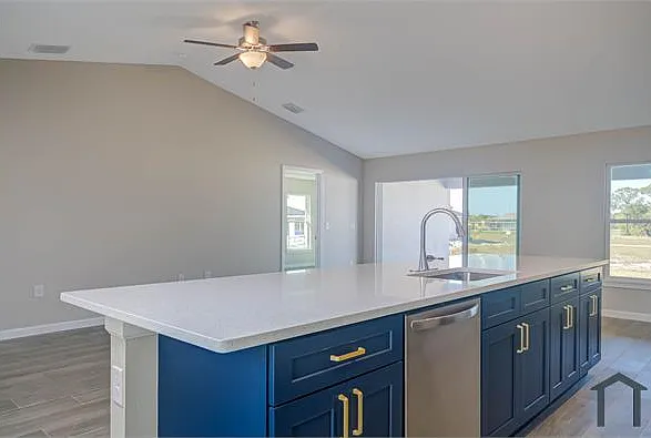 4358 NW 34th Ave — Photo 22