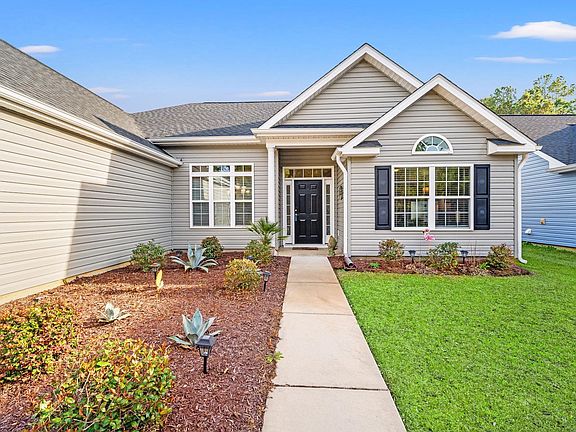 2nd image of 652 Sun Colony Blvd.