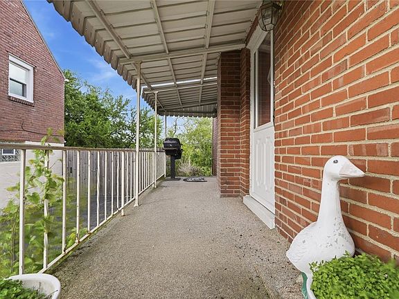 3rd image of 111 Arlene Ave