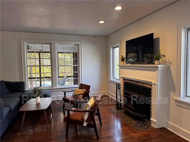 610 N Olive Ave — Photo 10