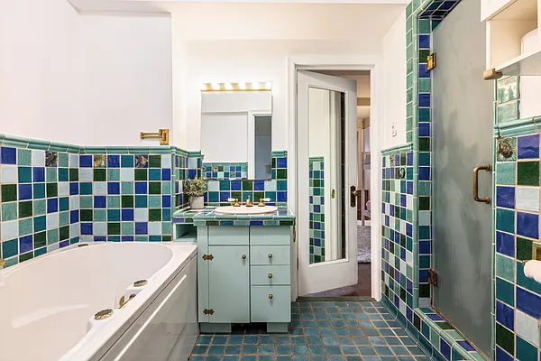 Sold by Douglas Elliman | media 29