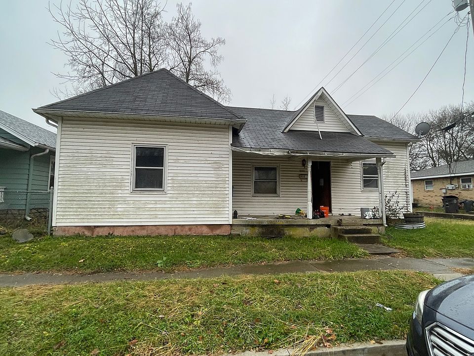 1st image of 637 W Franklin St