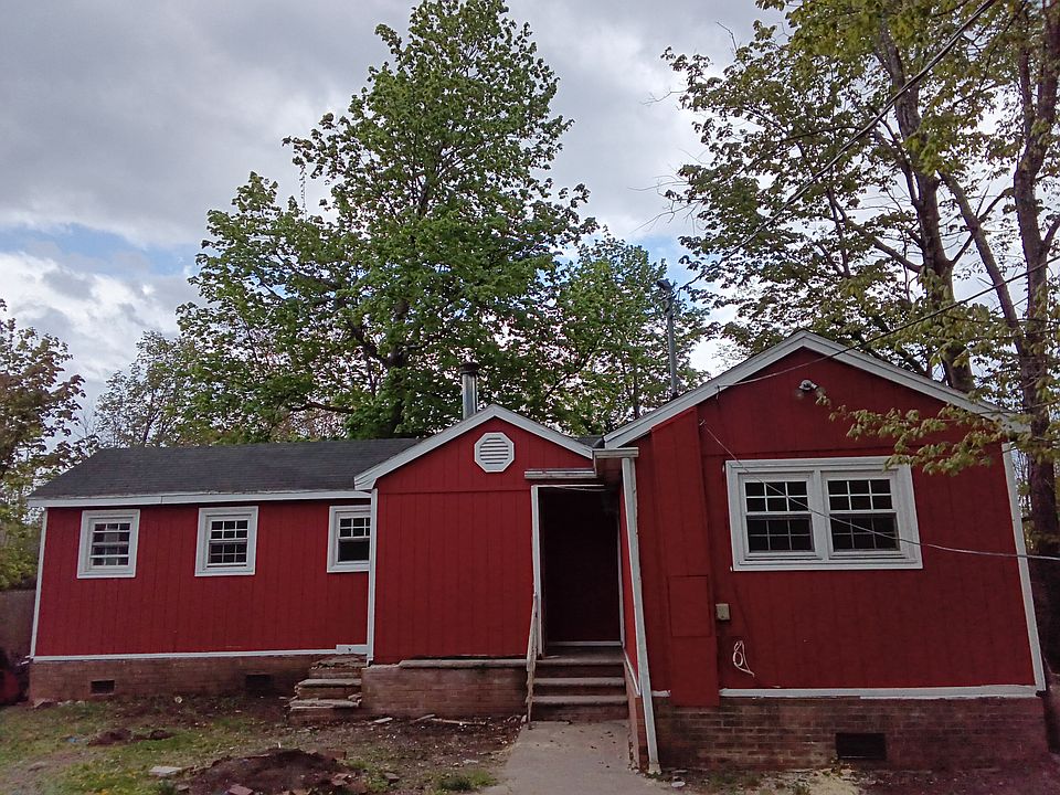 1st image of 27 Cottage St APT 3