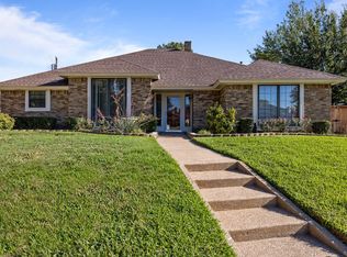 3805 Runge Ct E, Irving, TX 75038
