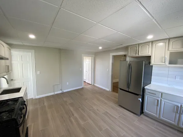 220 Kensington Ave #3, New Britain, CT 06051