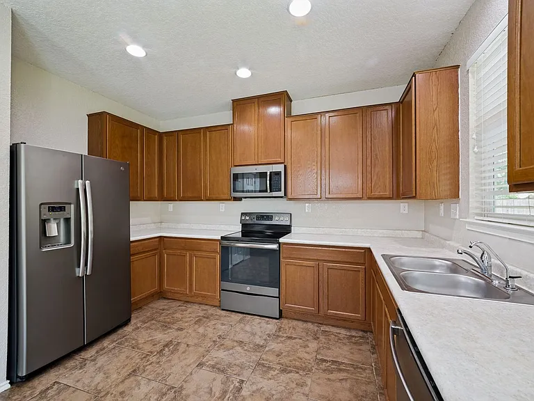 2419 Sundrop Bay — Photo 11