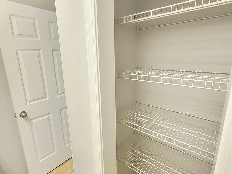 8827 Thornton Town Pl — Photo 39