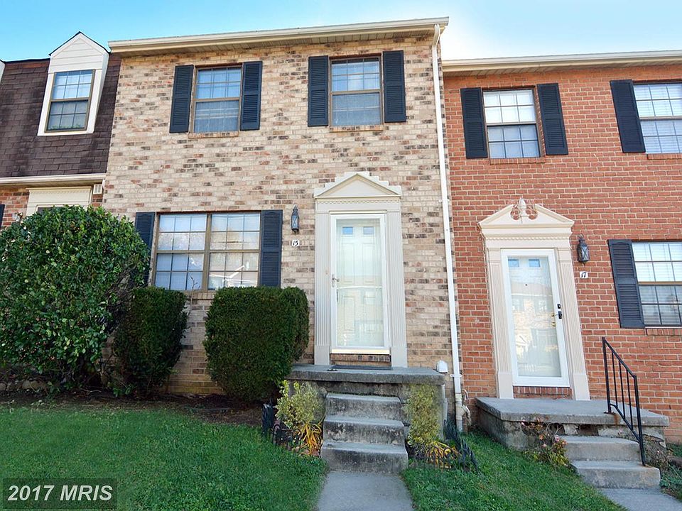 Completely Refreshed 3-Level Turnkey Townhome