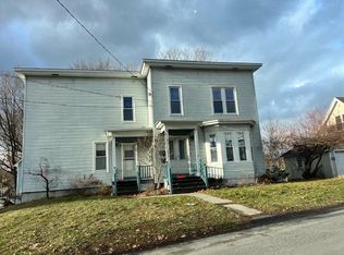 14 Highland Ave, Barre, VT 05641