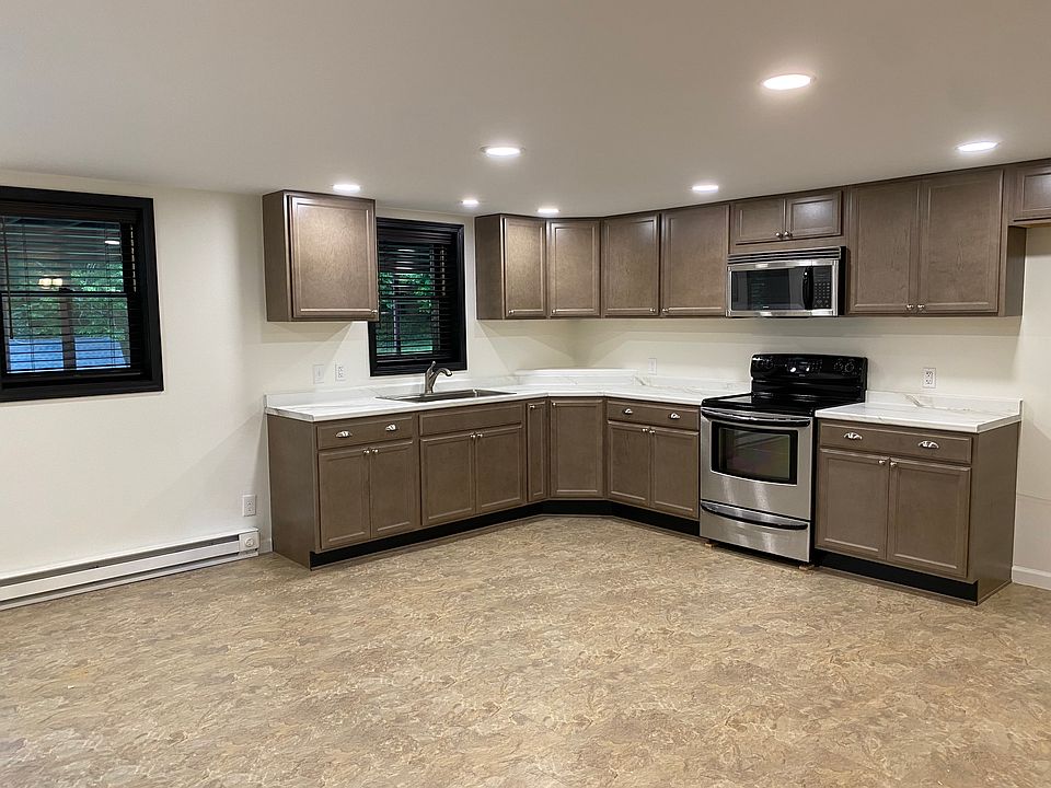 1st image of 1220 Seminole Dr #2