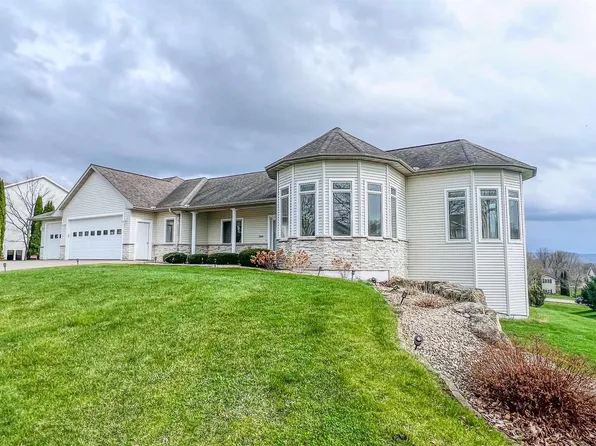 1106 21st Street, Baraboo, WI 53913