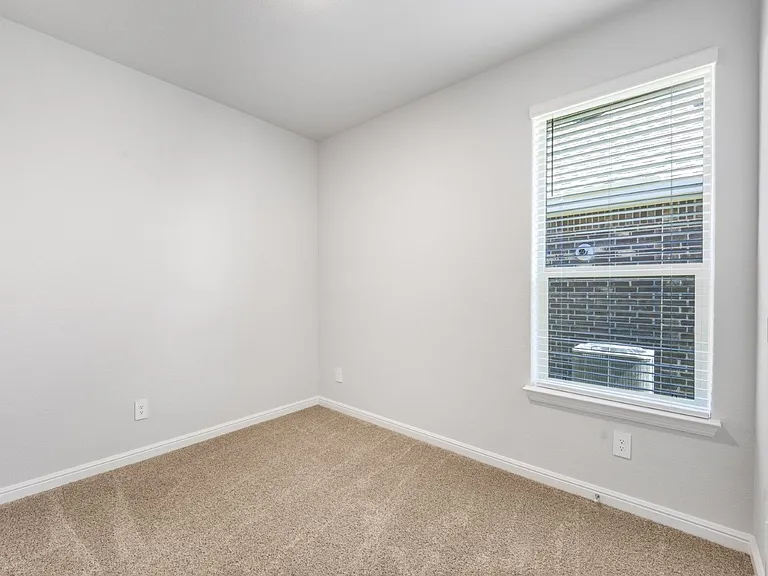 1210 Rockwater Dr — Photo 6
