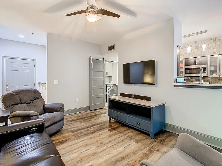 1910 E Palm Ave #11101 — Photo 33