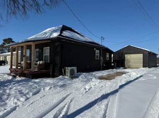 513 W 12th St, Ellsworth, KS 67439