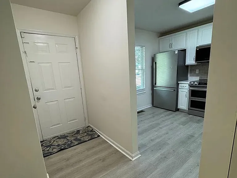 723 Hemlock St #1 — Photo 2