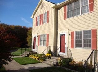61 White Tail Ln, Wallingford, CT 06492