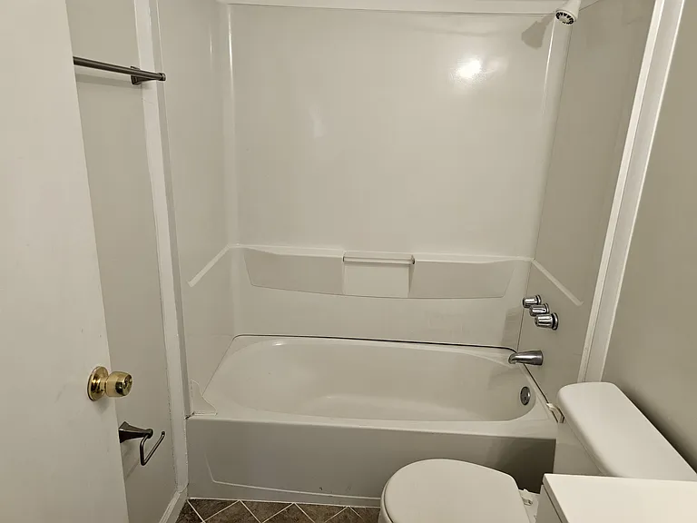 1678 Pinckney Park Dr #4 — Photo 14