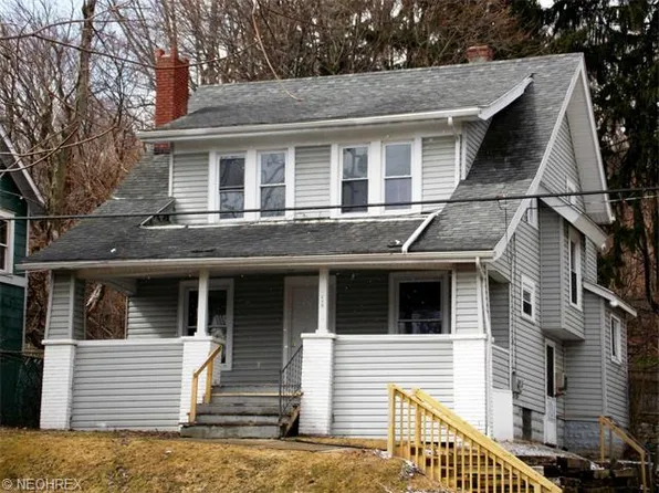 1680 Manchester Rd, Akron, OH 44314