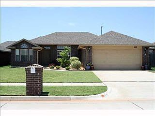 5th image of 628 Eastview Dr