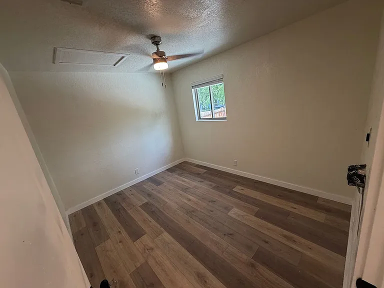 2047 W Laurel St #2 — Photo 3