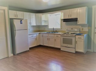 21 Cobb Rd APT 2, Bath, ME 04530