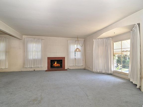2nd image of 9711 Olive St