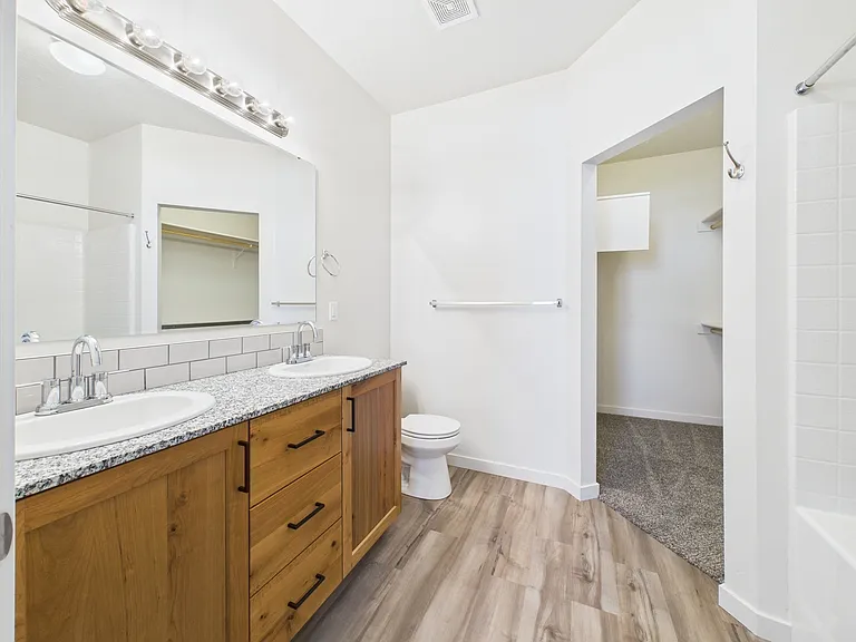 Bellevue Towers LLC — Photo 30
