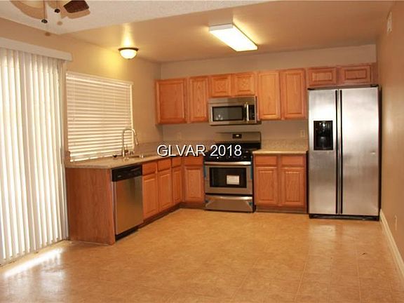 3rd image of 3317 Durham Ave
