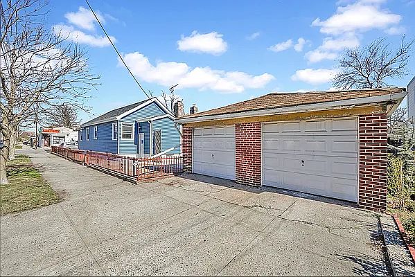 1st image of 9800 Avenue L