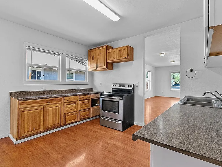 506 Louviers Ave — Photo 15