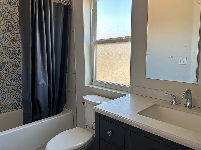 Upstairs full bath