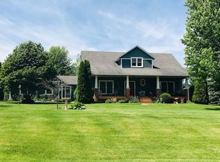 9682 E Marquand Dr, Rochelle, IL 61068