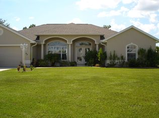 42 Sportsman Ln, Rotonda West, FL 33947