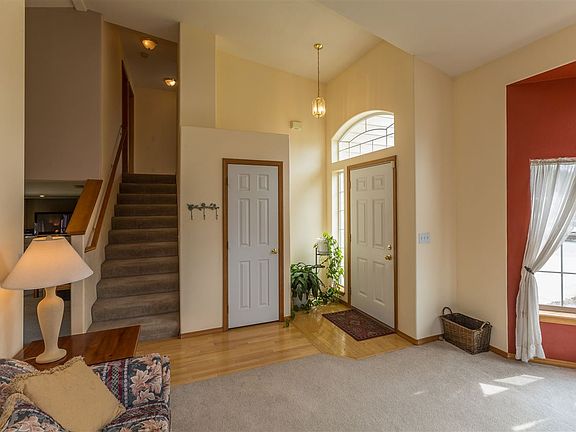 3rd image of 6202 N Elton Dr