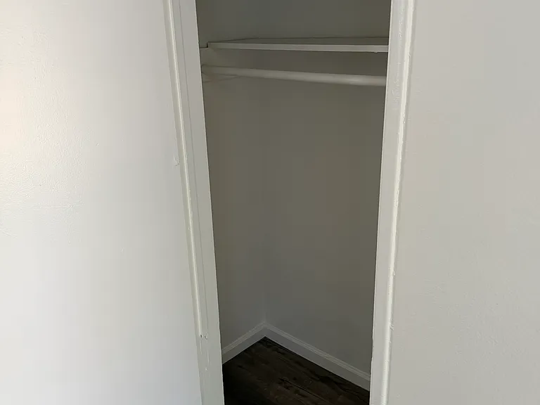 2616 Crestmoore Pl #2616 — Photo 13