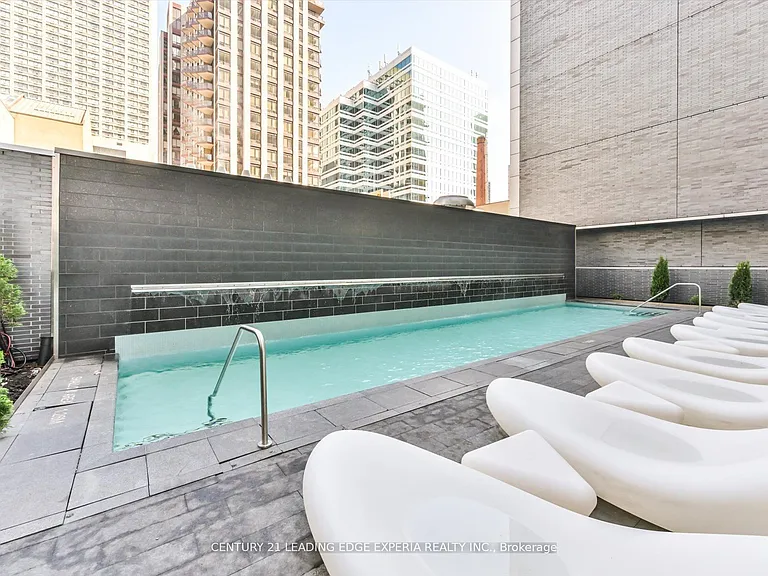 42 Charles St E #2309 — Photo 40