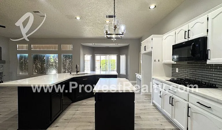 13858 Rincon Rd — Photo 20
