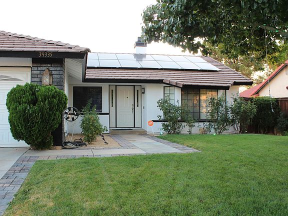2nd image of 39335 Rockcliff Ct