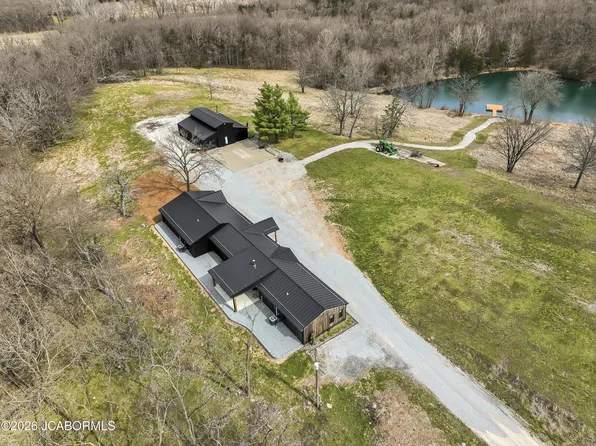 56836 String Creek Rd, California, MO 65018