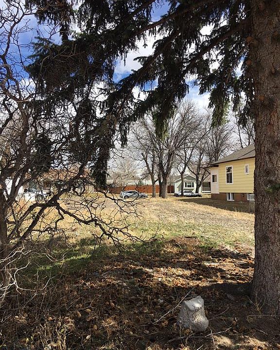 2nd image of 306 2nd Ave E