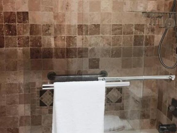 5th image of 1241 NW 18th Ave APT 201