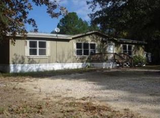 352 Travis Rd, Paige, TX 78659