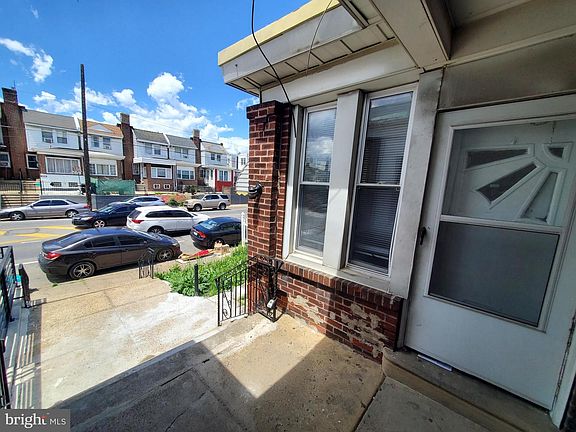 3rd image of 4043 Castor Ave