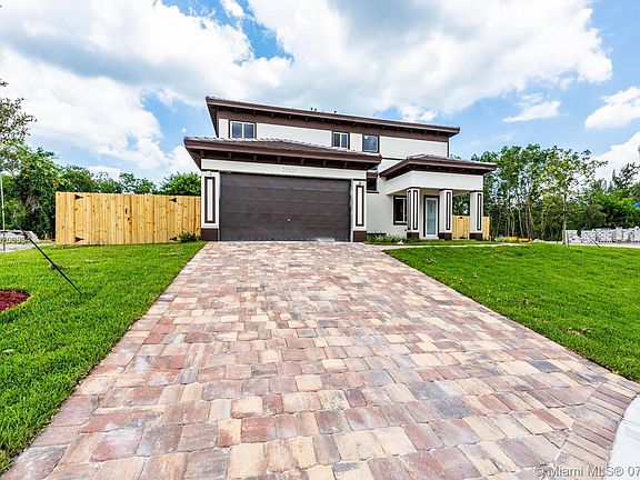 5th image of 20541 SW 79th Ct