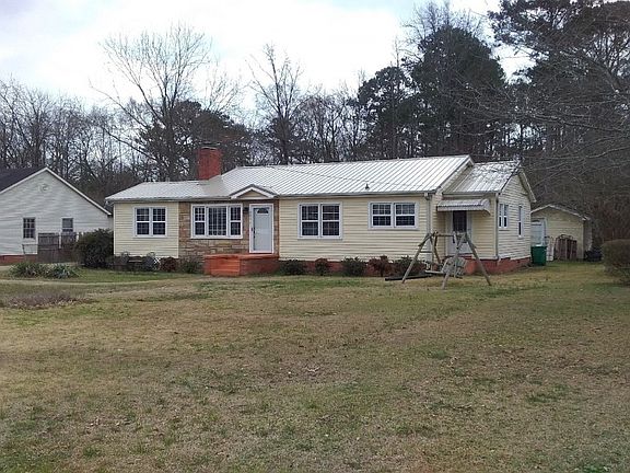 2nd image of 605 W Park St