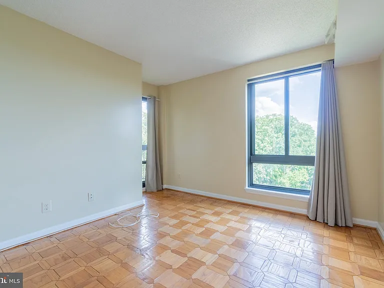 805 N Howard St #438 — Photo 19