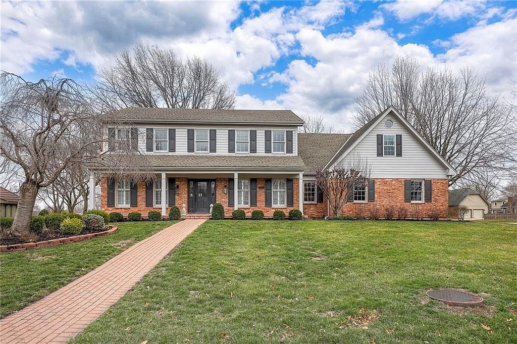 12113 Cherokee St, Leawood, KS 66209 | Zillow