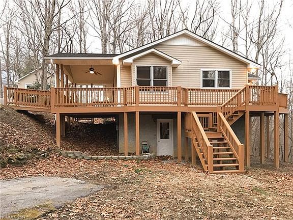 2nd image of 180 Ravenwood Ln
