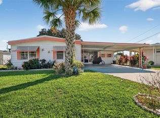 11600 Magnolia Ave, Tavares, FL 32778