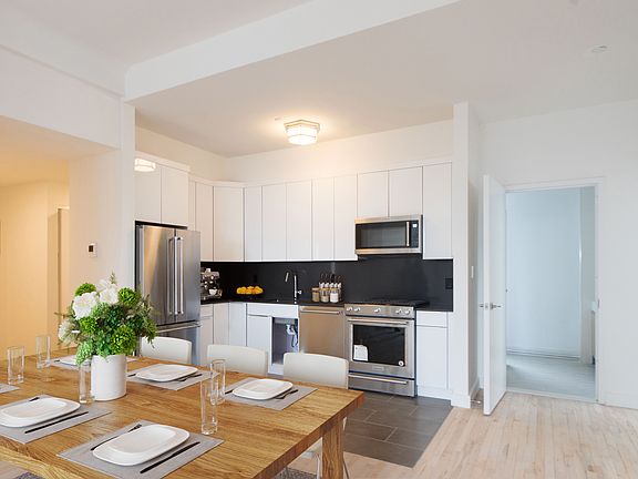 4th image of 135 William St APT 4a